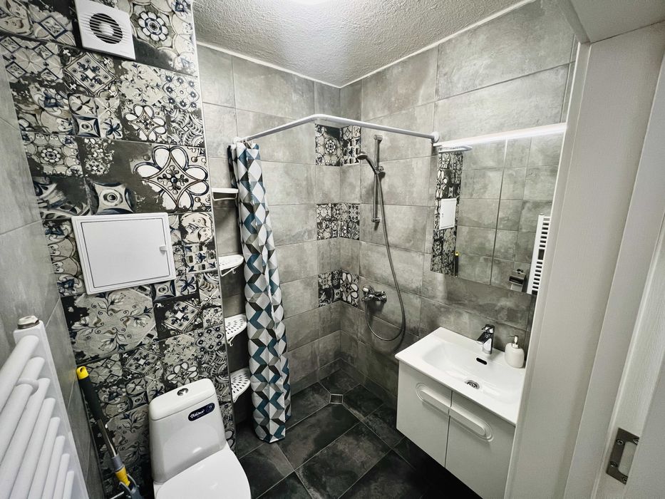 Дава се под наем Тристаен апартамент в София, Център - 78 кв.м за 816 € - Снимка #5