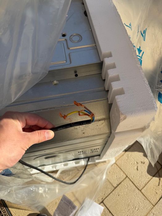 Cuptor electric whirlpool