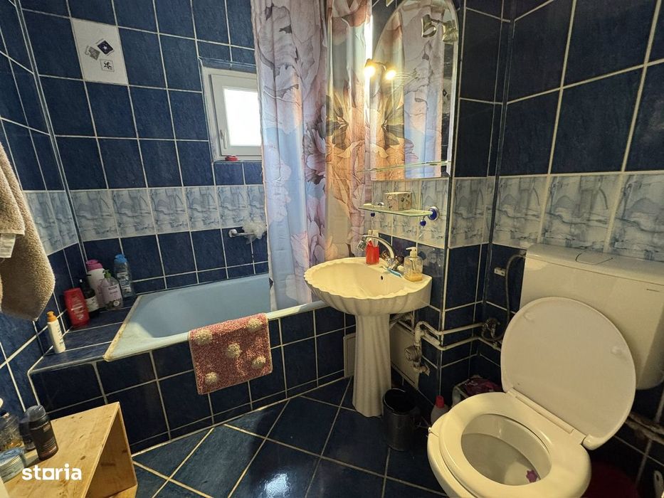 Apartamet 3 camere, decomandat , Cartier Valea Aurie