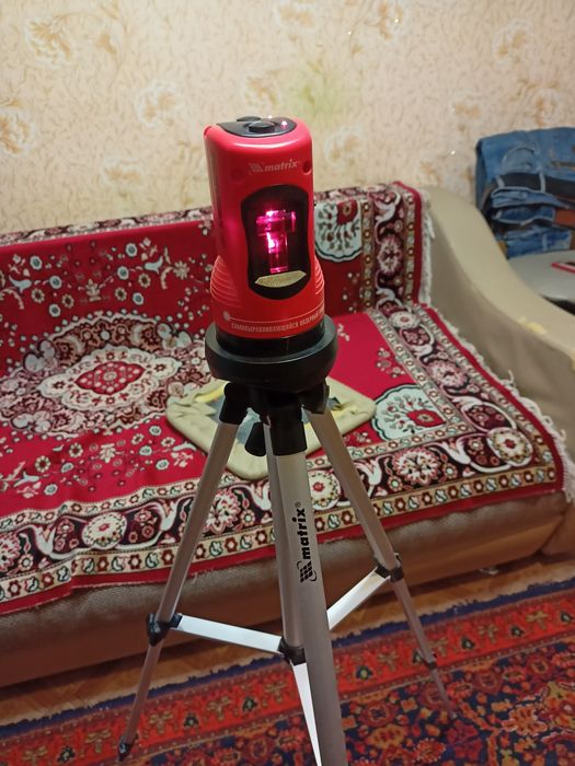 Продам лазерный уровень новый.