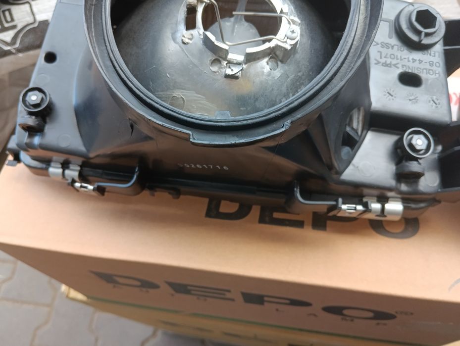 Ауди 80 В3 фара депо