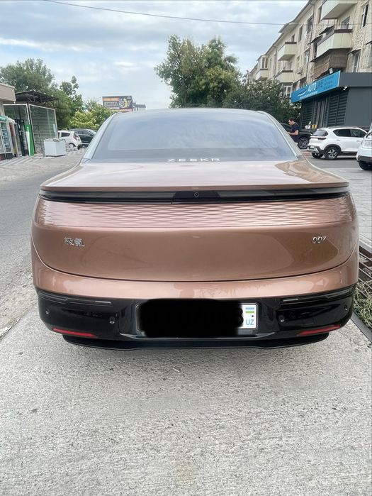 Срочно продаеться Zeekr 007