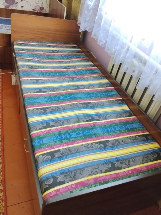 Продам кровати с ящиками