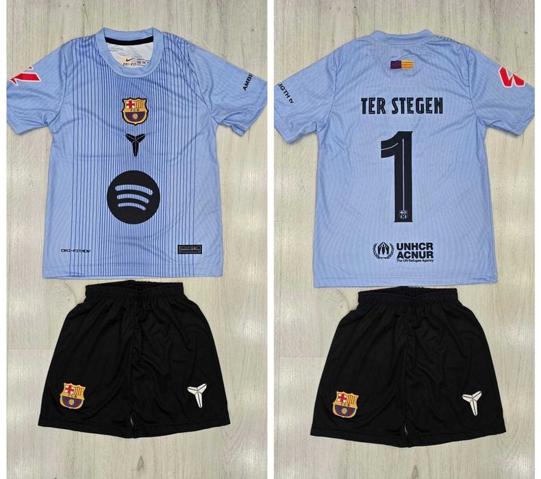 Футболни тениски