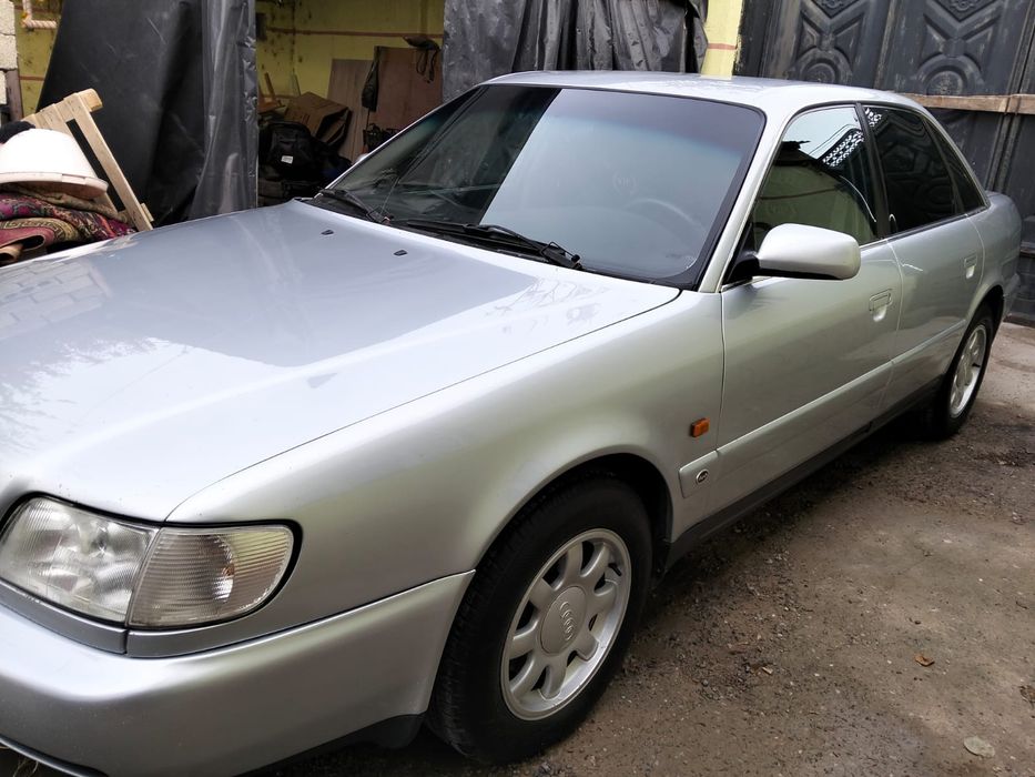 Ауди а6 с4 2.6 газ бензин