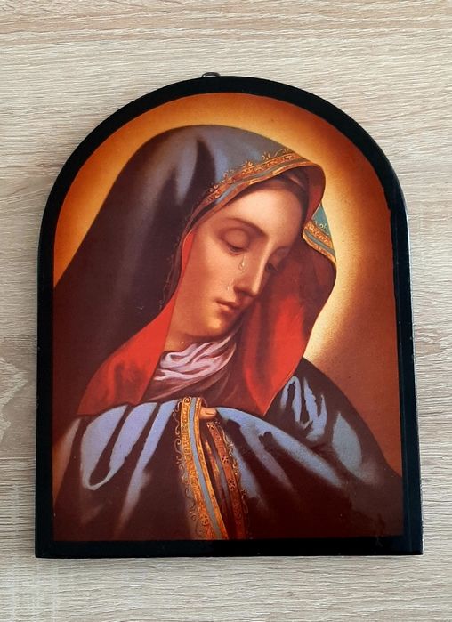 Златиста икона на Св Николай Чудотворец  и Ламинирана иконаСв.Марина