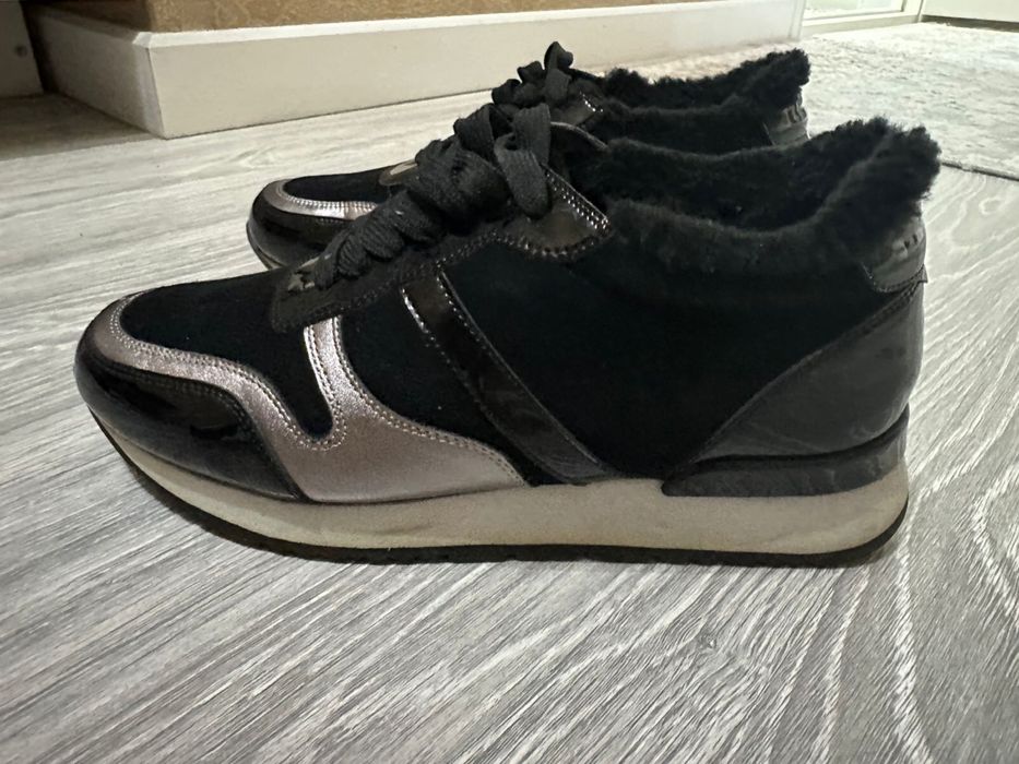 продам зимние кроссовки «sasha fabiani»