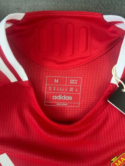 Mancheter United Home Authentic Jersey 2024/2025, размер М.