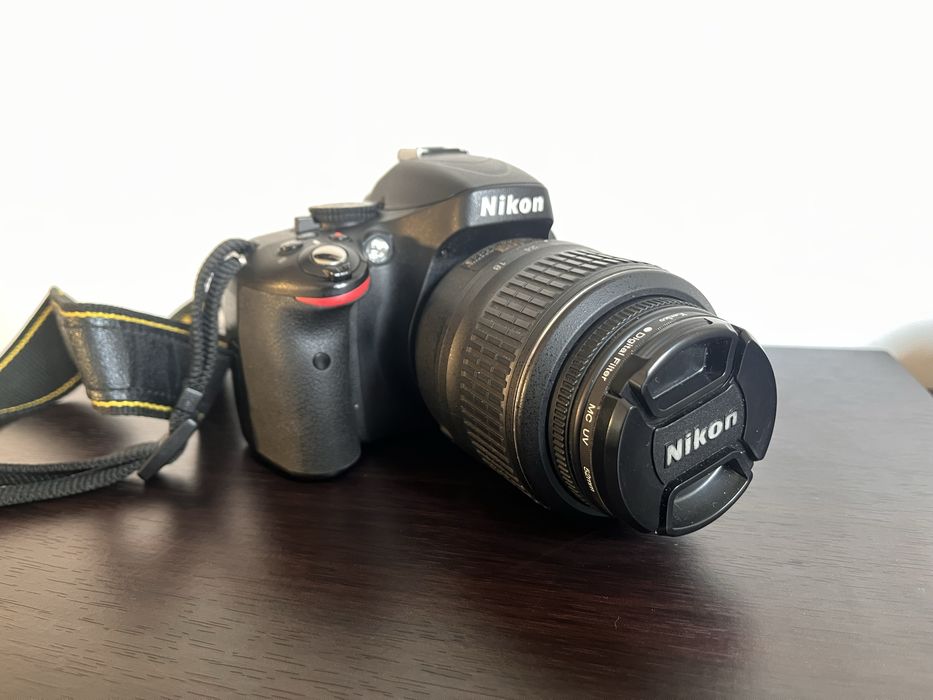 Aparat Foto Nikon D5100 + Obiectiv 18-55mm – Stare excelentă, ideal pentru începători!