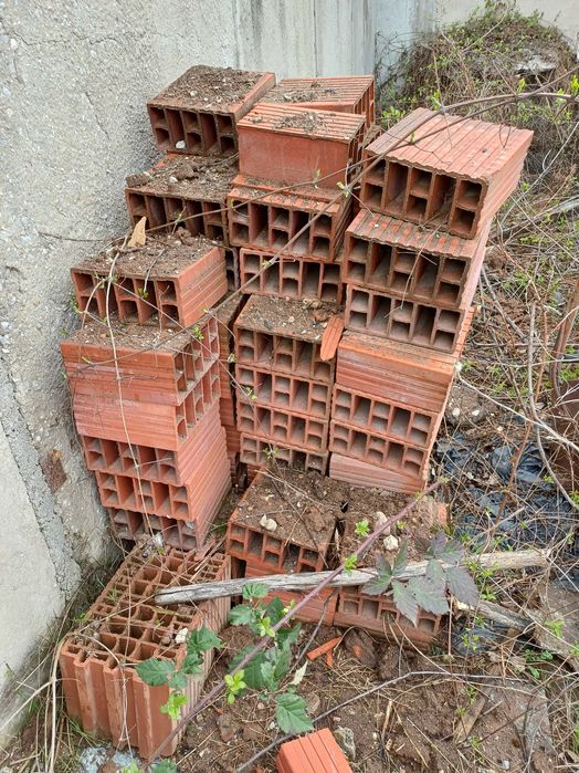 Огнеупорни топлоизолационни тухли + плътни тухли единички