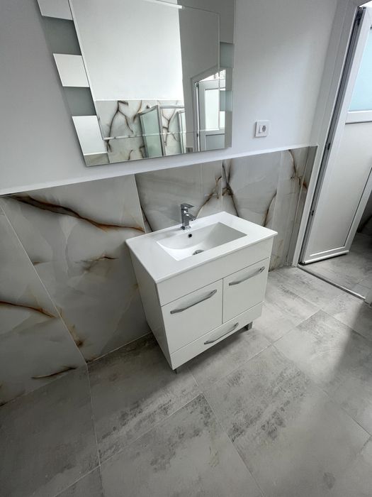 Inchiriez spatiu comercial 118mp, parcari disponibile