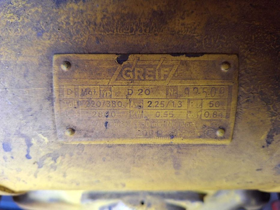 fierastrau mecanic , polizor trifazic