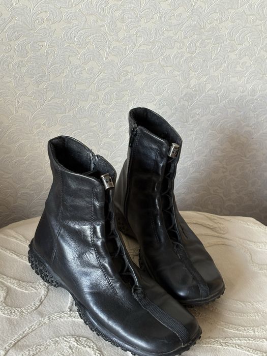 Обувь б/у 5000 . Кожа