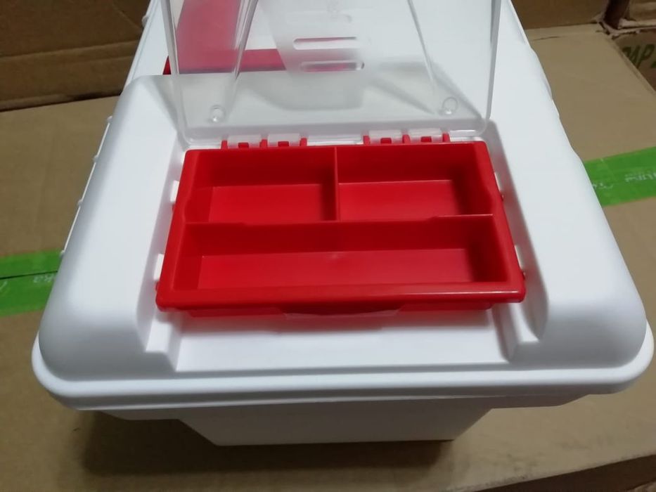 Аптечка 40х24х21 см