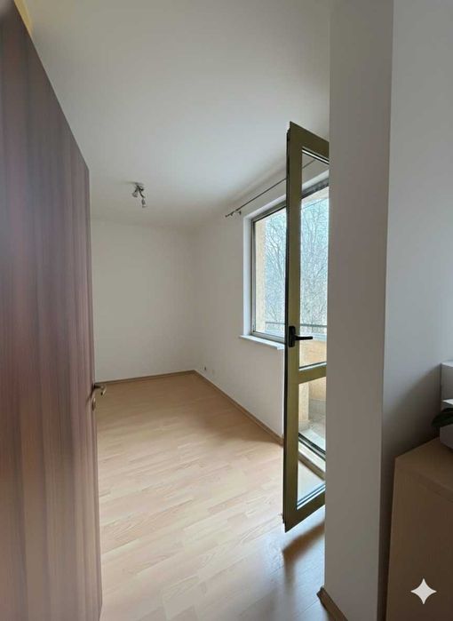 Малко пространство, големи мечти: гарсониера за продажба.