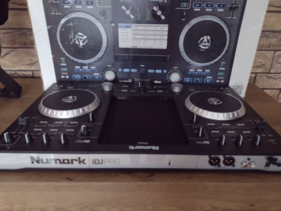DJ пулт Numark iDJ Pro – професионален контролер