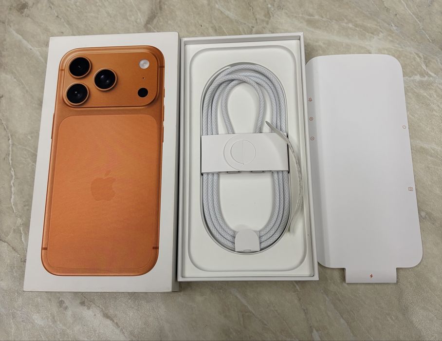 Iphone 17 pro 256gb cosmic orange