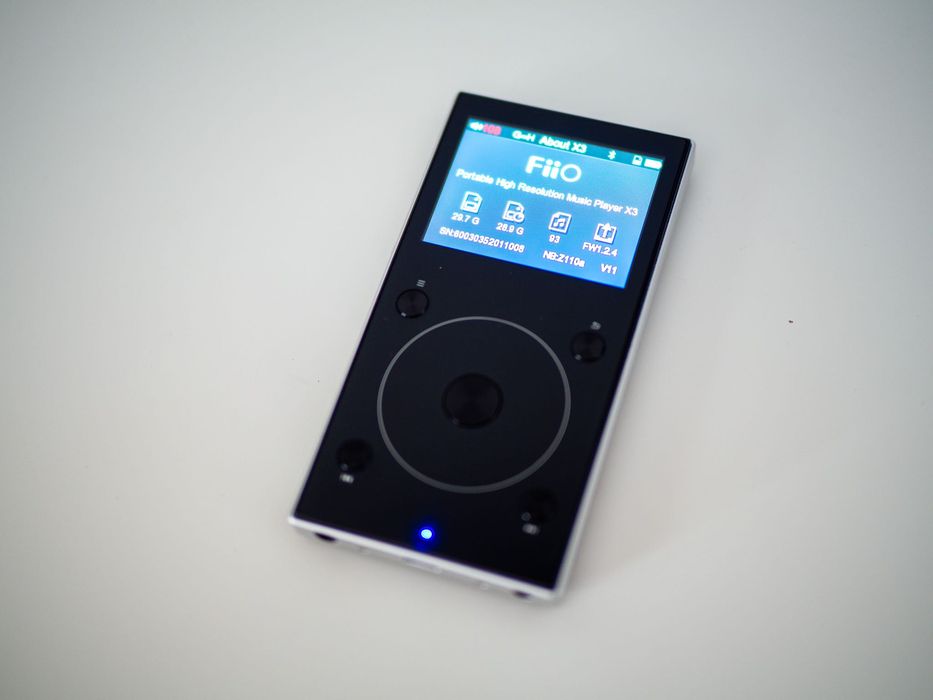 CA NOU - FiiO X3 (3rd Gen), Hi-Res DAP cu Bluetooth / DAC / ieșire echilibrată + card microSD 32 GB inclus