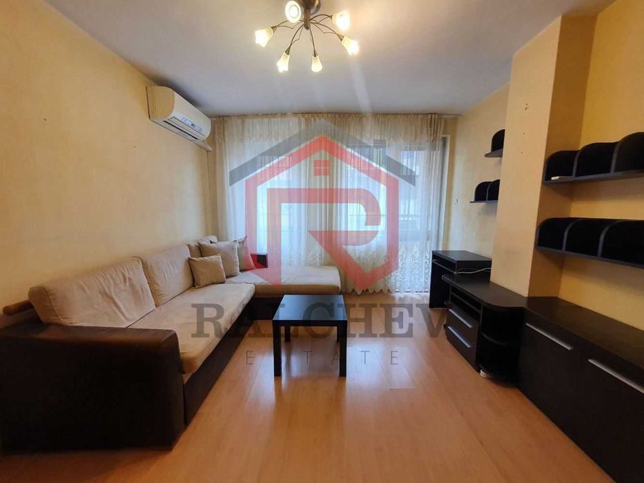 Дава се под наем Двустаен апартамент в Варна, Левски - 65 кв.м за 428.91 € - Снимка #2