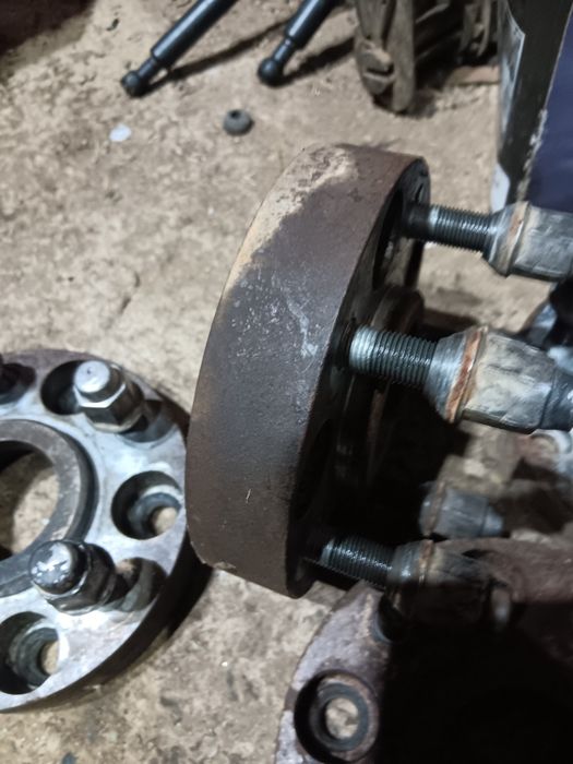 Фланци 30мм 5х114.3 cherokee Zj 4.0 бензин