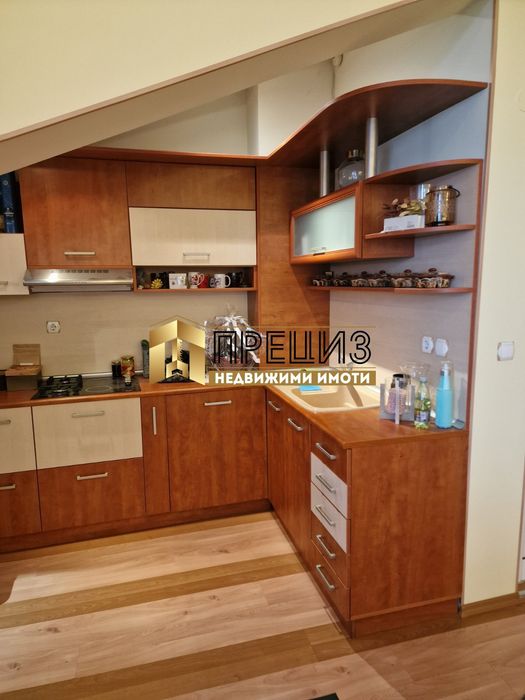Продажба 2-стаен гр. Шумен - Пазара 77m²