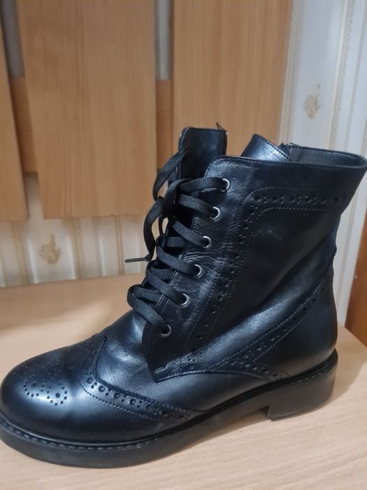 Продам ботинки зимние