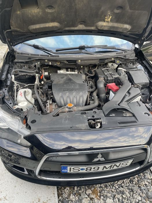 Mitsubishi lancer