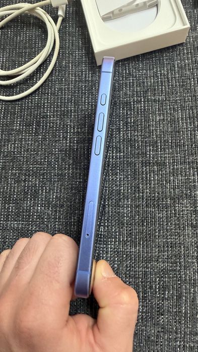 Iphone 16 128 GB Blue