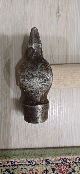 молоток ручной слесарный