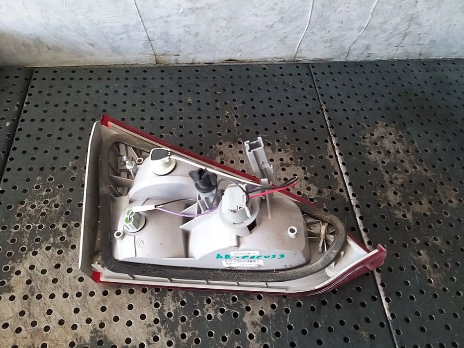 Stop tripla lampa dreapta haion ford focus 3 facelift f1eb13a602c