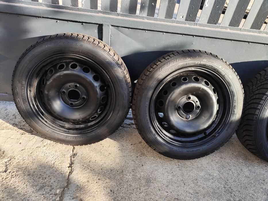 Set 4 jante 4x100 de tabla cu anvelope de iarna M+S 165 65 r15 / Opel Dacia