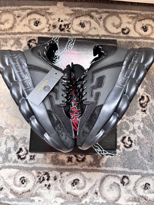 Versace Chain Reaction Black, marimea 42 si 44, ideali pentru ocazii speciale