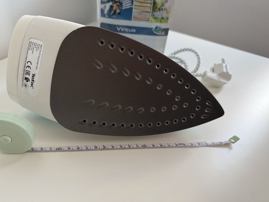 Fier de calcat Tefal Virtuo - 1800 W - stare excelenta