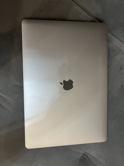 MacBook Pro 15, Intel core i9, 2019, 512gb