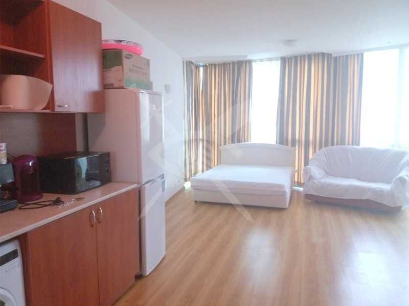 Продава се Двустаен апартамент в Приморско - 89 кв.м за 821 €/кв.м - Снимка #1