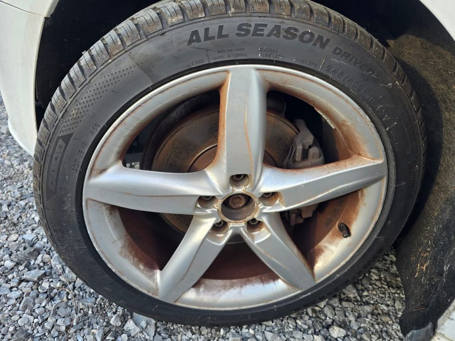 Audi a4 2.0tdi 143k 2010г автоматик.