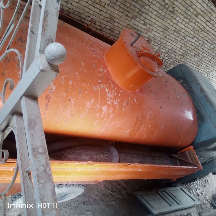 Зил бензавоз 1992 йил  мтз матор