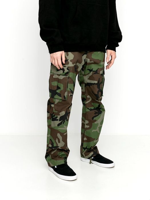 Карго Панталон Nike SB

Чисто нови без етикет. 

Размер М

Цена 99 лв.