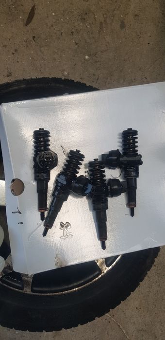 Injectoare ,chiuloasa , bloc motor i1.9  BLS