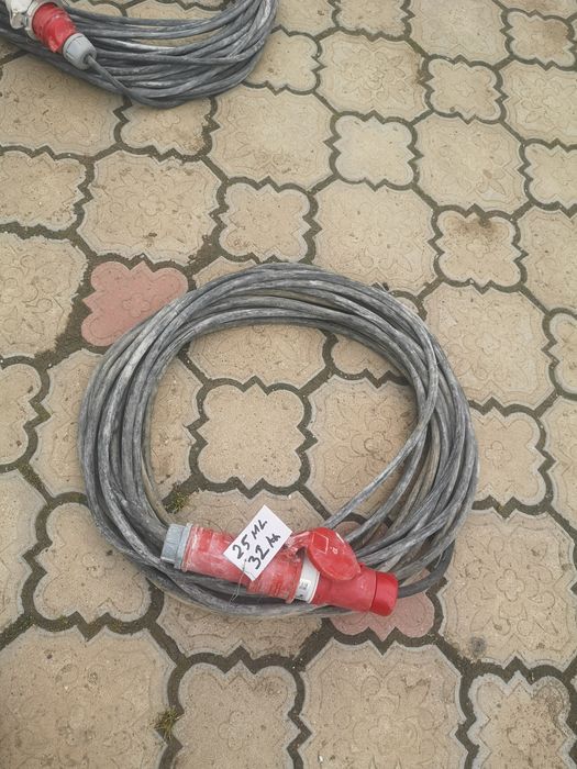 Vînd prelungitor trifazic 32 amperi