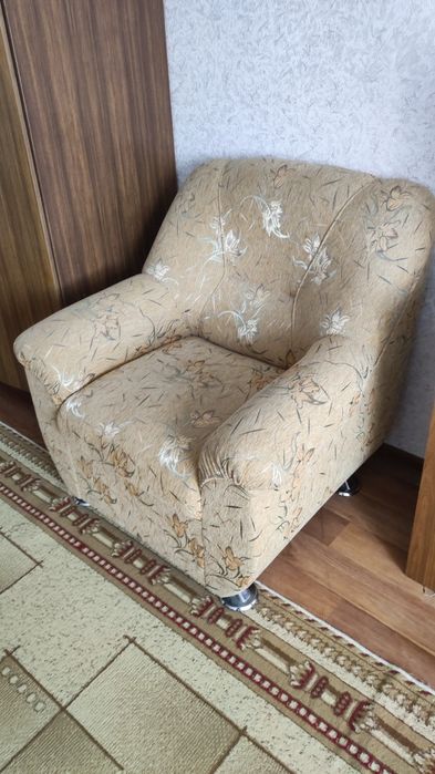 Продам   кресло.