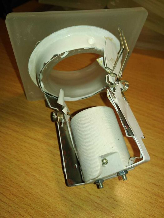 Софиты-  потолочные светильники