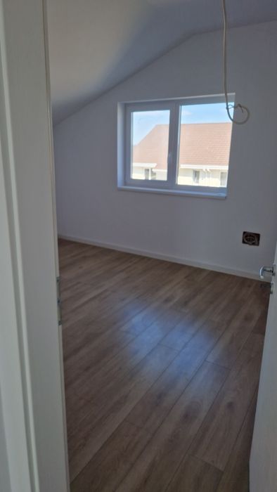 Proprietar vand  1/2 duplex la Bucovăț  , Finalizat