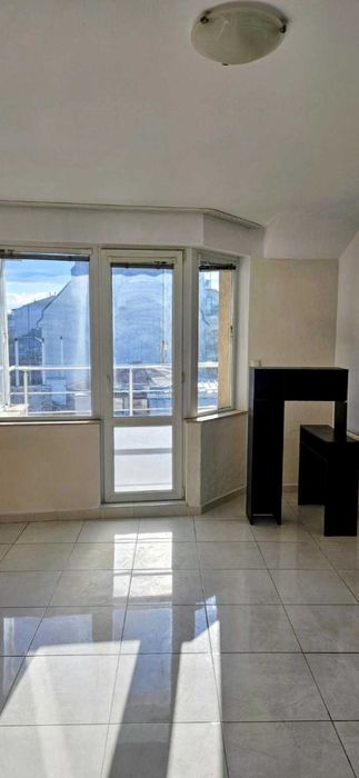 Продава се Двустаен апартамент в София, Център - 68 кв.м за 1575 €/кв.м - Снимка #6