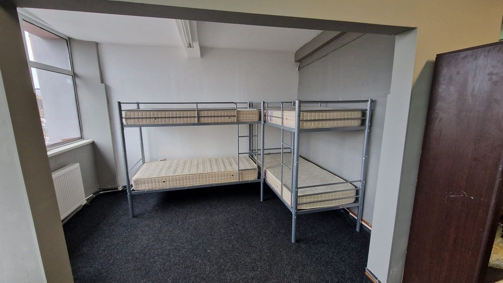 Cazare muncitori asia