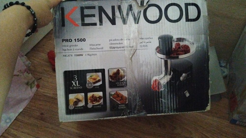 Продам мясорубку новыи.