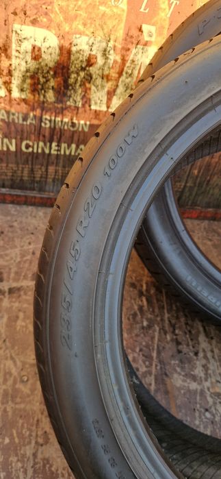 2 Anvelope noi Pirelli 235 45 R20 de vara