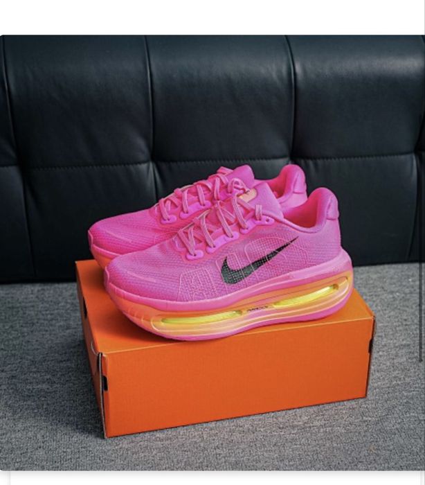 Nike Vomero Premium