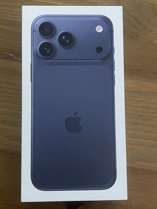 Vand,schimb Iphone 17 pro max