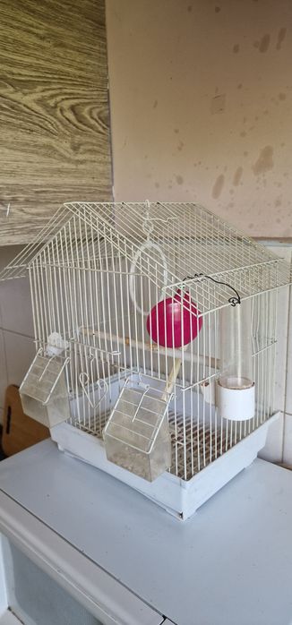 Клетка за папагали.